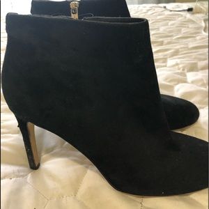 MK black booties